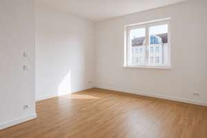 Neubauqualität trifft Wohnkomfort – 4 Zimmer mit Dachterrasse – Die vollständige Adresse der Immobilie erhältst du vom Anbieter., 12555 Köpenick, Berlin – Vorschaubild 2