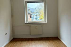 Gemütliche 2-Zimmer Wohnung im 1. OG mit Balkon und Gartenmitbenutzung - sofort bezugsfrei! – Märkische Straße 1, 23558 Sankt Lorenz Süd, Lübeck – Vorschaubild 5
