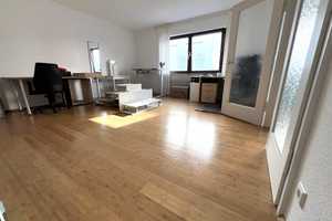 renoviert, zentral, in Einbahnstraße gelegen, Parkett, TL-Bad mit Wanne+Duschglas, Garage möglich – Karlsruhe – Vorschaubild 9