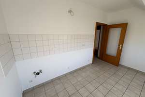 Helle 1-Zimmer-Wohnung in zentraler Lage von Köln Holweide – Wallensteinstraße 4, 51067 Holweide, Köln – Vorschaubild 4