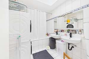 Großzügige 4,5-Zimmer-Wohnung mit zwei Balkonen und zwei Stellplätzen in Düsseldorf-Mörsenbroich – 40470 Mörsenbroich, Düsseldorf – Vorschaubild 18