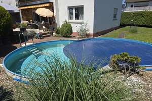 Willkommen in Ihrem neuen Zuhause - 1-FH mit Pool + Gewerbefläche  + Halle – Die vollständige Adresse der Immobilie erhältst du vom Anbieter., 64569 Nauheim – Vorschaubild 1