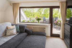 Luftige DG Wohnung mit zwei Balkonen