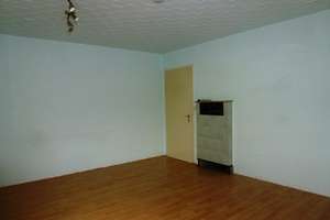 Wohnen mit Charakter: 3-Zimmer-Wohnung in Albstadt – Hohbergplatz 3, 72461 Albstadt – Vorschaubild 2
