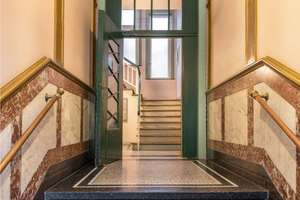 Altbaujuwel mit 6 Zimmern: 178 m² Wfl. im 2.OG, Balkon, Garten & zusätzlicher Dachboden – Die vollständige Adresse der Immobilie erhältst du vom Anbieter., 30419 Herrenhausen, Hannover – Vorschaubild 1
