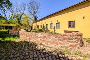 Großzügiges Gebäudeensemble für individuelle Wohnkonzepte mit Seltenheitswert | Im Herzen von Halle – Die vollständige Adresse der Immobilie erhältst du vom Anbieter., 6114 Giebichenstein, Halle (Saale) – Vorschaubild 2