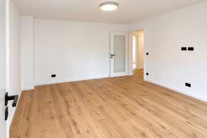 Kernsanierte 4-Zimmer-Wohnung in Oberföhring