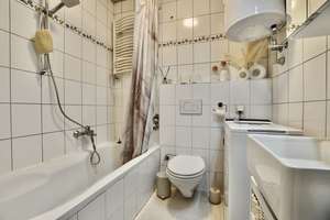 Gepflegte 3-Zimmer-Wohnung mit überdachtem Balkon und Stellplatz im Hof – 68169 Neckarstadt-West, Mannheim – Vorschaubild 7