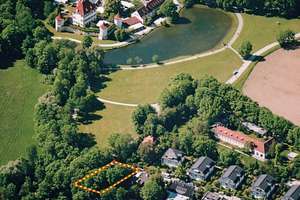 Wohnung Nr. 8: Exklusive Dachgeschoss-Wohnung mit überhohen Decken und Blick auf Schloss Blutenburg – Hofbauernstrasse 15, 81247 Obermenzing, München – Vorschaubild 3