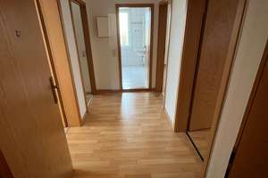 Toller Balkon an der Küche - EBK - Tageslichtbad mit Badewanne – Frankenberger Straße 202, 9131 Ebersdorf, Chemnitz – Vorschaubild 6