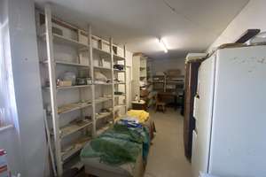 Wohn-/Geschäftshaus (2 Wohnungen und Ladengeschäft) mit Doppelgarage in ruhiger Lage von Mainhausen – Die vollständige Adresse der Immobilie erhältst du vom Anbieter., 63533 Mainhausen – Vorschaubild 9