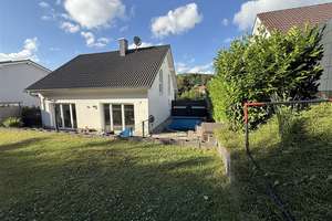 Modernes Einfamilienhaus in energieeffizienter Bauweise / Garten und Außenpool – Die vollständige Adresse der Immobilie erhältst du vom Anbieter., 66333 Völklingen – Vorschaubild 2