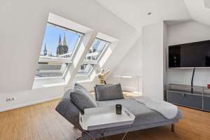 Luxuriöse Penthouse-Wohnung über den Dächern von Köln - mit Dom Blick