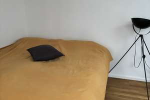 Charmantes Penthouse Studio mit Rooftop Terrace (53 m2 total) in Friedrichshain (ab 01.03.2026) – Matternstraße 7, 10249 Friedrichshain, Berlin – Vorschaubild 8