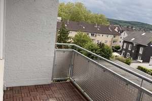 Einziehen und wohlfühlen - 105 qm mit Balkon, Garage und neuer Küche und neuen Bädern – Tunnelstraße 5, 42283 Barmen, Wuppertal – Vorschaubild 5