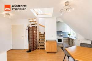 Helle, gut geschnittene 2-Zi.-DG-Wohnung mit Balkon & ausgebautem Spitzboden in kleiner Wohnanlage – Die vollständige Adresse der Immobilie erhältst du vom Anbieter., 81825 Berg am Laim Ost, München – Vorschaubild 2