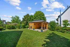 Sommer am Pool, Winter am Kamin und ein Gartenparadies für die ganze Familie. – Die vollständige Adresse der Immobilie erhältst du vom Anbieter., 89331 Burgau – Vorschaubild 12