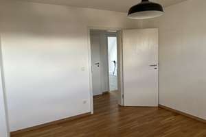 Sehr schön aufgeteilte Dachgeschosswohnung- ideal für Singles oder Paare! – Die vollständige Adresse der Immobilie erhältst du vom Anbieter., 46145 Alsfeld, Oberhausen – Vorschaubild 5