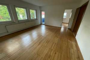 Wohnung mit Balkon in ruhigem Wohnquartier: Auf Wunsch mit Stellplatz! – Hans-Geiger-Str. 15, 91052 Rathenau, Erlangen – Vorschaubild 2