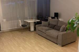 Helle 2-Zimmer Wohnung mit Balkon im 3. OG in Baldham – Andreas-Herz-Straße 13, 85598 Vaterstetten – Vorschaubild 1