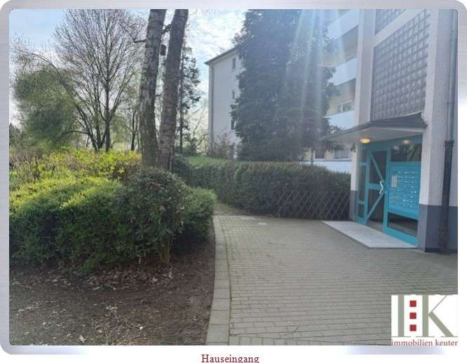 #Sanierungsobjekt mit Potenzial – #3-Zimmer-Wohnung mit Balkon ins Grüne!, Neuss Rhein Kreis – Bild 3