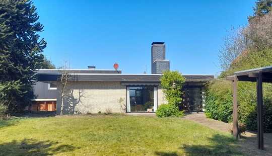 Bild von Architektenhaus mit Schwimmbad , Sauna und Garage  in Zetel zu verkaufen.