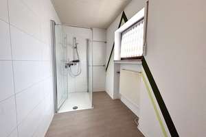 Familienidyll auf 1.010 m² Erbpachtgrundstück – Doppelhaushälfte mit Wintergarten und Garage – Die vollständige Adresse der Immobilie erhältst du vom Anbieter., 56072 Metternich, Koblenz – Vorschaubild 10