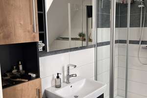 Haus im Haus: 4-Zimmer-Wohnung mit Garten in Regensburg – Die vollständige Adresse der Immobilie erhältst du vom Anbieter., 93055 Schwabelweis, Regensburg – Vorschaubild 6