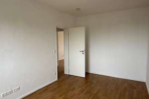 Schöne 3-Zimmer-Wohnung mit Loggia und inkl. Keller in Hamburg-Eißendorf – Strucksbarg 49, 21077 Eißendorf, Hamburg – Vorschaubild 13