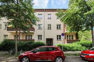 Vermietete 3-Zimmer Wohnung mit Loggia: In grüner und dennoch zentraler Lage von Berlin-Zehlendorf – Berlin – Vorschaubild 1