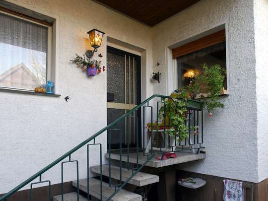 Sanierungsbedürftiger Winkelbungalow im Rudower Blumenviertel - Bild 2