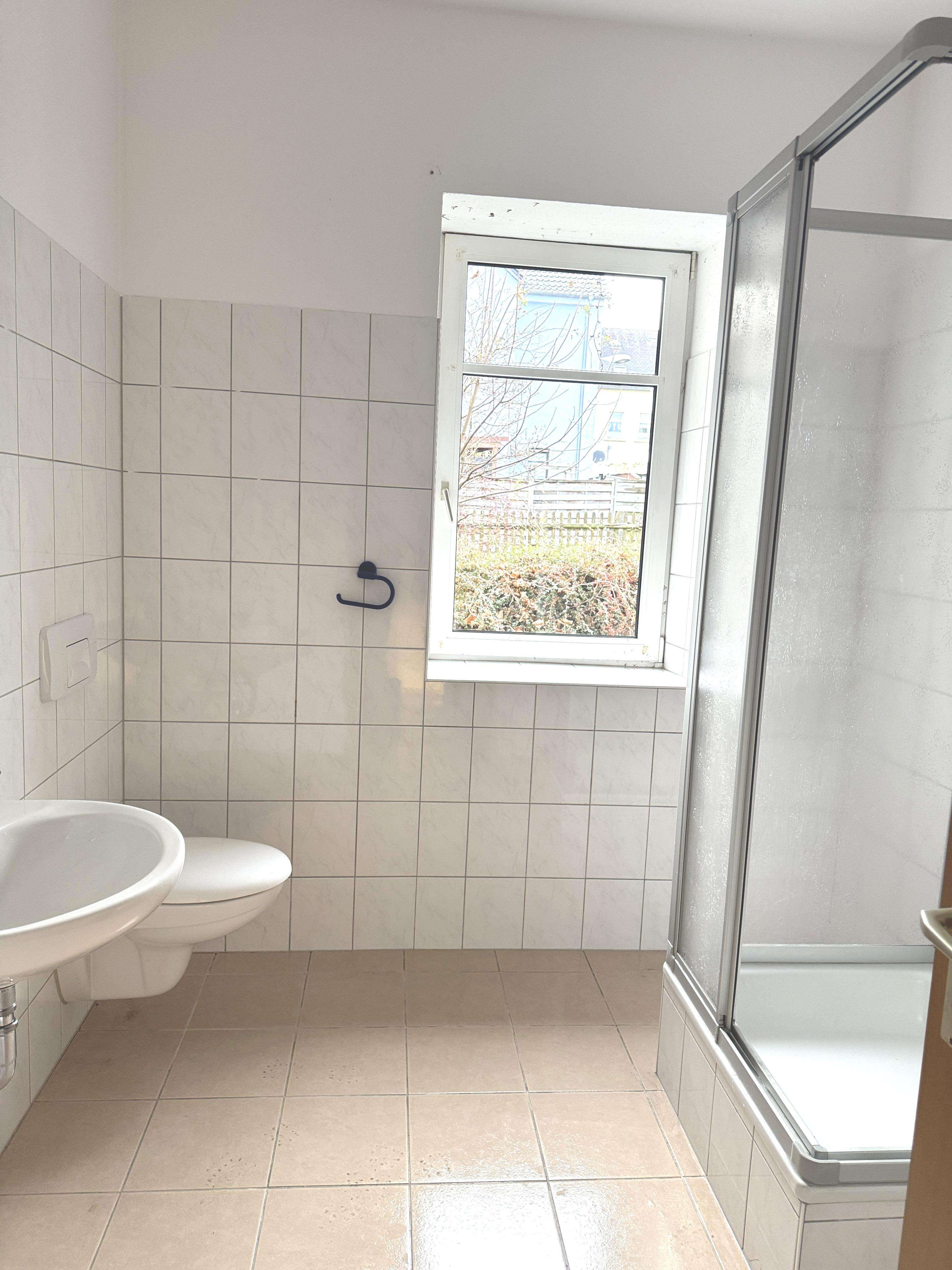 Immobilie in Hainichen - Mehrfamilienhaus in guter Lage mit Potenzial! - Bild 0