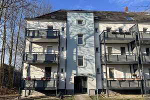 ideale, frisch sanierte 2-Zi-Wohnung in zentraler Lage