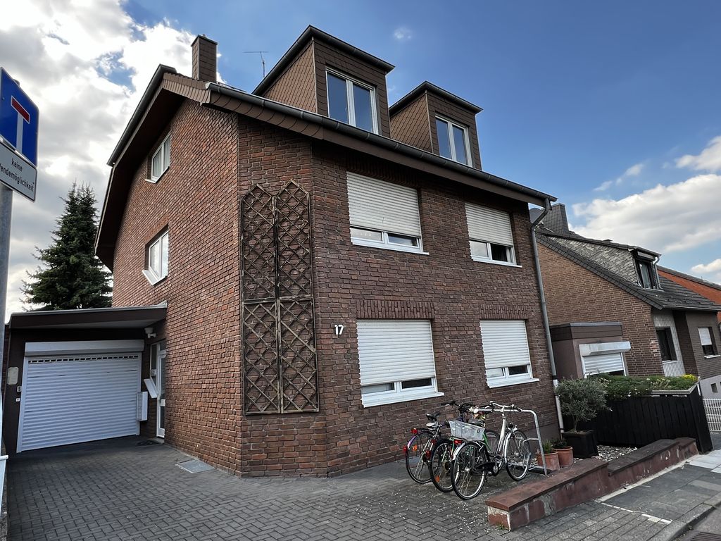 Stilvolle 3ZimmerWohnung mit Balkon in Frechen/Bachem