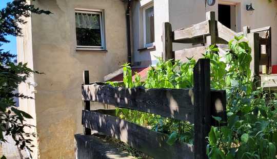 Bild von Nimm mich! Liebenswürdiges Einfamilienhaus mit Sanierungsbedarf.