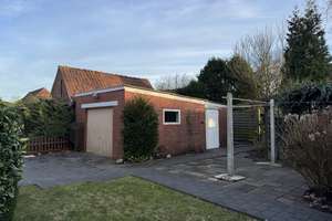 Raumwunder in Stadtnähe! Großzügige Doppelhaushälfte mit modernisiertem Bad, Garage und sichtgeschüt – Die vollständige Adresse der Immobilie erhältst du vom Anbieter., 26721 Conrebbersweg, Emden – Vorschaubild 3