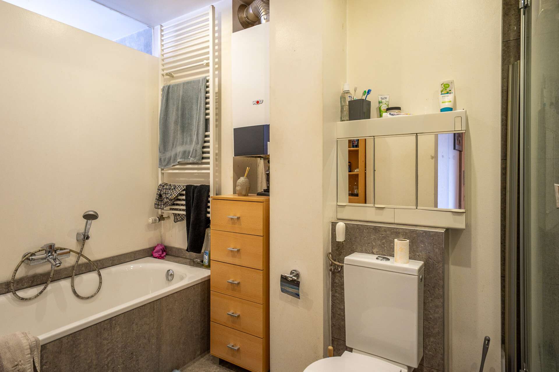 Immobilie in Jülich - Attraktives Mehrfamilienhaus in Jülich mit 6 Einheiten, 17 Zimmern, starke Rendite & Ausbaupotenzial - Bild 0