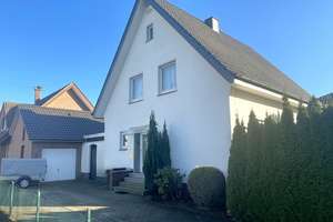 Wunderbarer Familien-Standort zum Glücklichsein! – Die vollständige Adresse der Immobilie erhältst du vom Anbieter., 33335 Avenwedde, Gütersloh – Vorschaubild 1