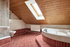 Einfamilienhaus • 173 qm Wohnfläche • Schönau • 6 Zimmer • Garage • unterkellert • kleiner Garten – Die vollständige Adresse der Immobilie erhältst du vom Anbieter., 9116 Schönau, Chemnitz – Vorschaubild 2