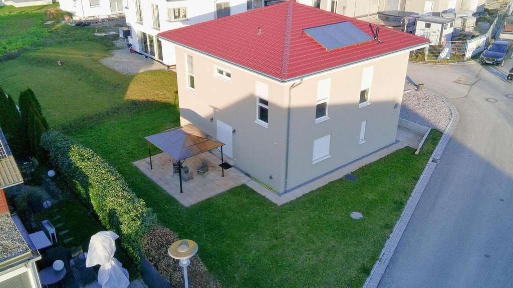 Immobilie in Ottenbach - Exklusive Stadtvilla in Ottenbach - Bild 0