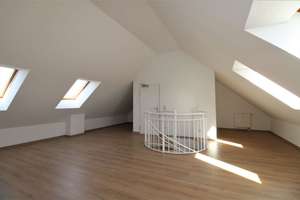 3-Zimmer-Maisonette-Wohnung in Liebertwolkwitz mit 2 Balkonen und Tiefgarage – Brunnenstraße 11, 4288 Liebertwolkwitz, Leipzig – Vorschaubild 2