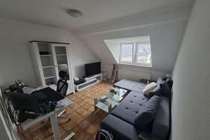 Nähe BILKER BAHNHOF  -  Charmante Dachgeschosswohnung - Nähe HHU - Zwei Zimmer + Wohnküche – Die vollständige Adresse der Immobilie erhältst du vom Anbieter., 40233 Bilk, Düsseldorf – Vorschaubild 1