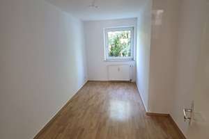 Köln-Flittard, gemütliche Vierzimmerwohnung mit Balkon – Einsteinstraße 9, 51061 Flittard, Köln – Vorschaubild 3