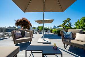 Traumhafter Skylineblick - Exklusives Penthouse mit Rooftop im Frankfurter Diplomatenviertel – 60487 Bockenheim, Frankfurt am Main – Vorschaubild 2