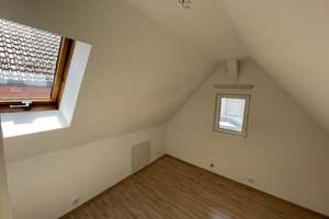 Einfamilienhaus + Garage mit 5 Zimmern in Stuttgart Untertürkheim – Die vollständige Adresse der Immobilie erhältst du vom Anbieter., 70327 Untertürkheim (Ortsteil), Stuttgart – Vorschaubild 13