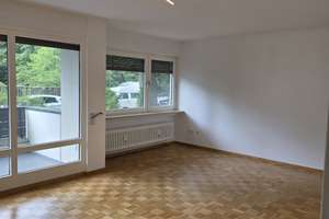 Exklusive, 2-Zimmer-Hochparterre-Wohnung mit Balkon und EBK in München, beste Lage – Emil-Dittler-Straße 27, 81479 Solln, München – Vorschaubild 2