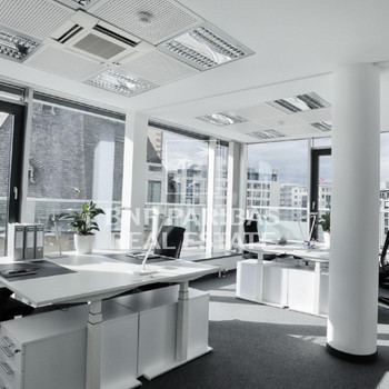 Außergewöhnliche Bürofläche mit Terrasse in erstklassiger Frankfurter Innenstadtlage