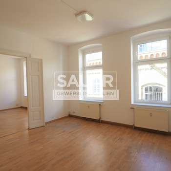 272 m² Altbaubüroflächen teilbar ab 64 m² nahe Naturkundemuseum! *2510*