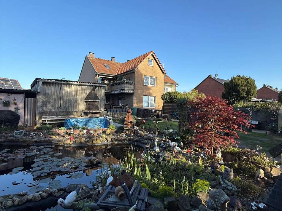 Garten- und Hausansicht