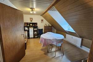 3-Zimmer-Wohnung im Dachgeschoss mit Garage in Mainz-Kostheim – Die vollständige Adresse der Immobilie erhältst du vom Anbieter., 55246 Mainz-Kostheim, Wiesbaden – Vorschaubild 4